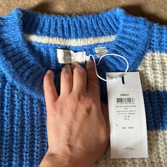 ONLY brand new sweater - Picture 3 of 9